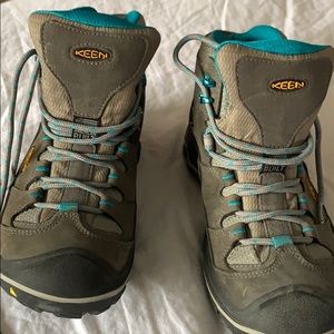 Keen waterproof boots